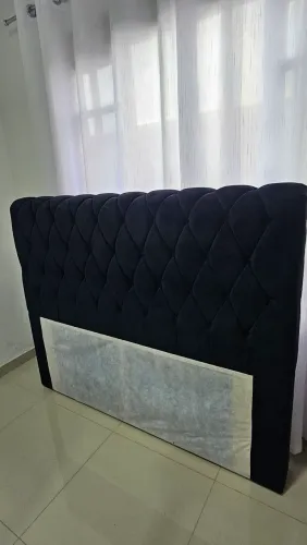 Vende-se mesas de cabeceira e cabeceira