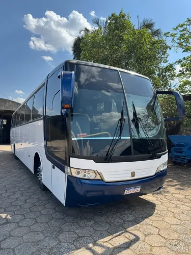 Ônibus Busscar 360