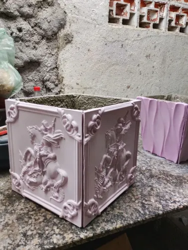 Vaso de gesso e cimento impermeável