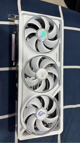 5090 Rog Astral