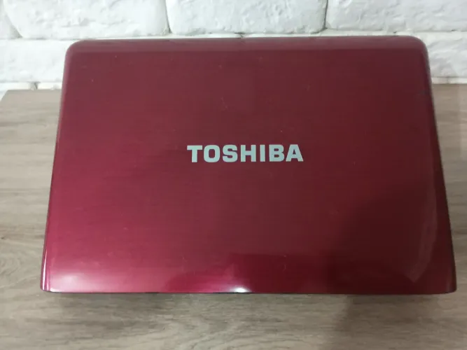 Notebook Toshiba para retirar peças