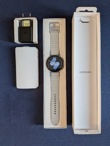 Samsung Galaxy Watch 7 Prata ( Bluetooth 44mm )