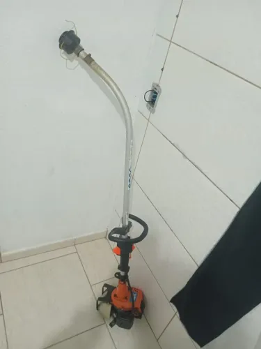 Vendo Roçadeira .