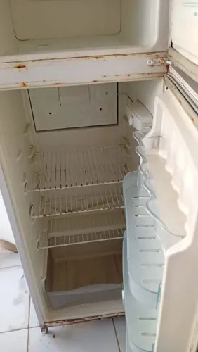 Geladeira pra vende valo a negociar
