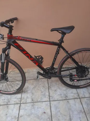 Bicicleta italiana pinarello aro 26