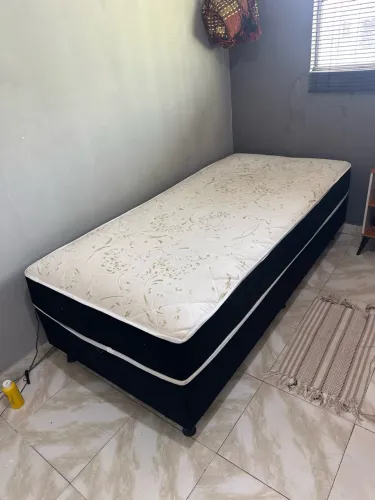 Cama de Solteiro Nova
