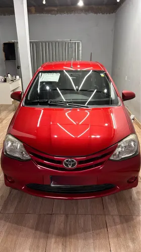 Toyota Etios X 1.3 Flex 16V 5P Mec. 2014