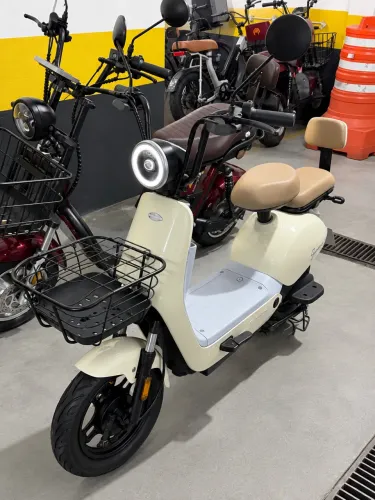 Bike elétrica (Moped) Breeze Mormaii Capuccino (2025)