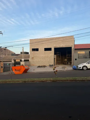 ALUGA-SE BARRACÃO COMERCIAL NOVO | 200 m² | CAMBÉ/PR | R$ 3.800