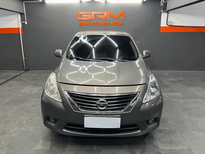Nissan Versa SL 1.6 16V Flex Fuel 4P Mec. 2014