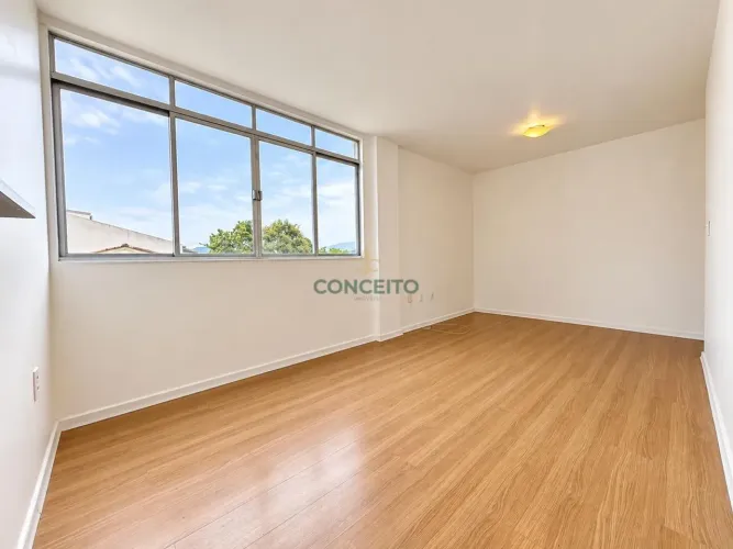 Apartamento com Vista para o Mar e bem próximo ao Parque de Coqueiro | 2 Dormitórios, Sol