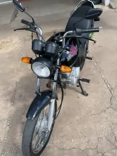 Moto em perfeito estado 
