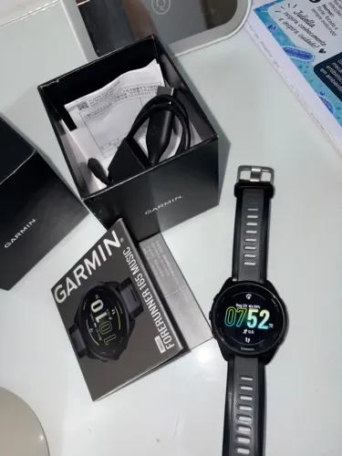 Garmin Forerunner 165 music