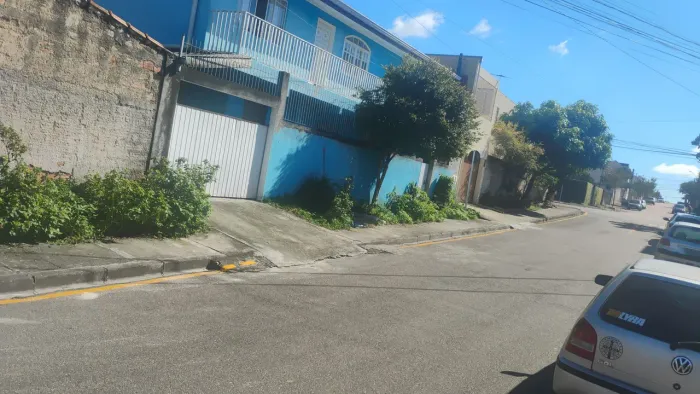 Sobrado a venda, direto com o proprietário.