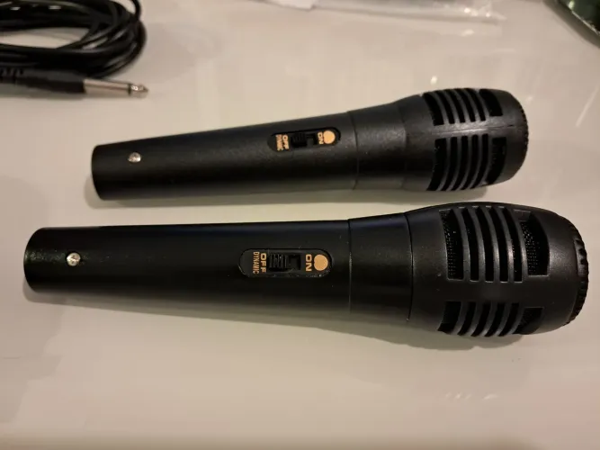 Microfone com cabo XLR para igreja