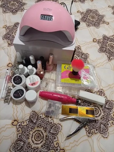 Kit para fazer unha em gel