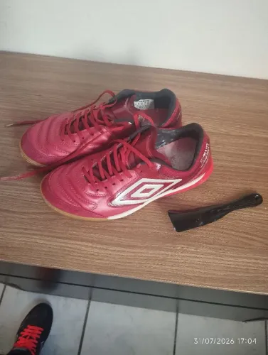 Umbro adamant pro 5 bump, tamanho 41