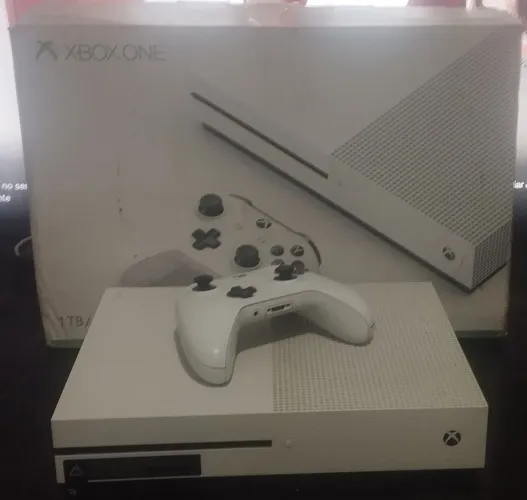 X box one s 1t