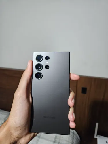 Galaxy S24 ultra - 512 Gb armazenamento / 12 Gb memória ram