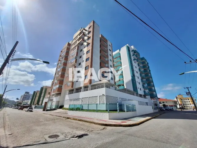 Excelente Apartamento 2 dormitório(s) em Rio Caveiras - Biguaçu