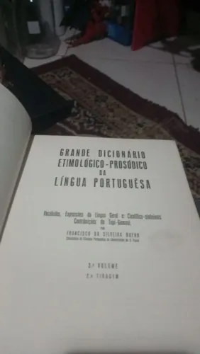 Coleção Grande dicionário etimológico prosódico da língua portuguesa