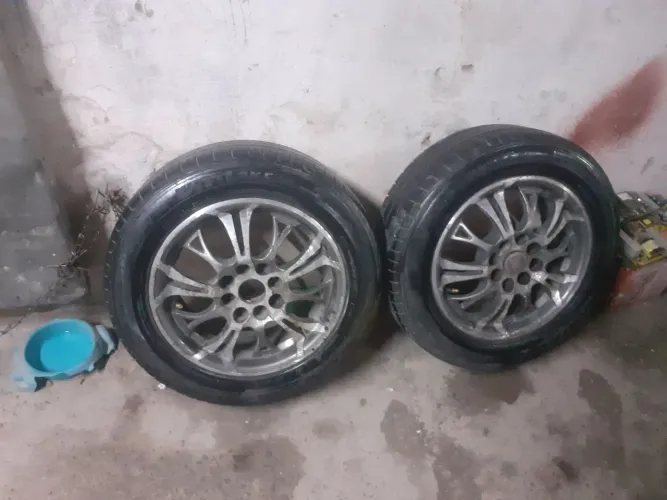 Vendo rodas 14 com pinel