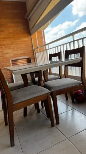 Mesa madeira maciça