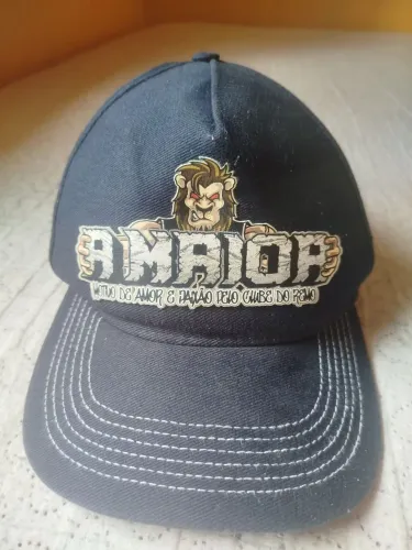 Vendo chapéu da torcida remista 