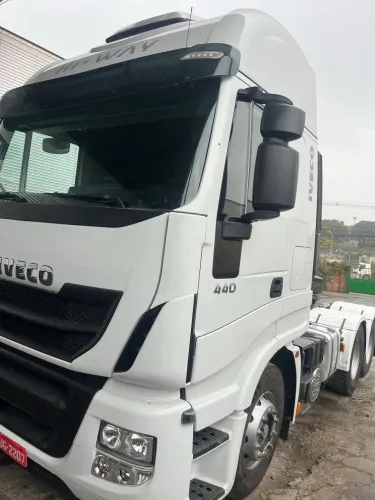 Iveco ano 19/20 com 870.000 km só rodou cegonha