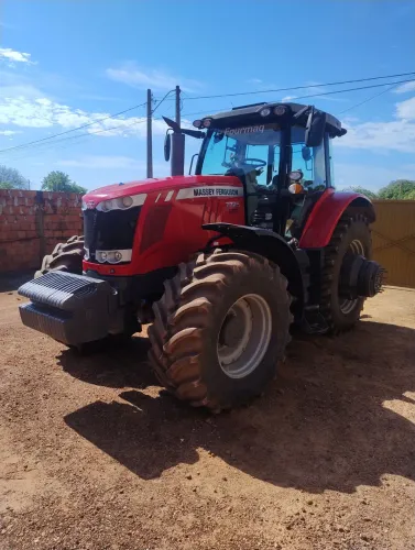 Trator Massey Ferguson 7725 ano 2021 pouco uso