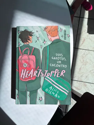 livro heartstopper 01