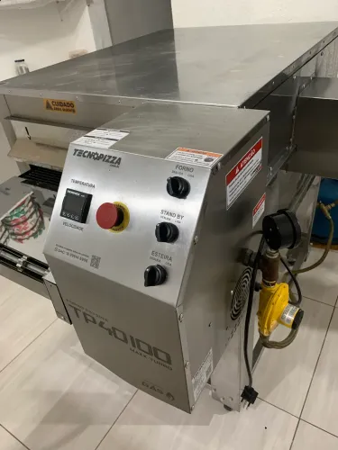 Forno esteira a gás para pizzas 