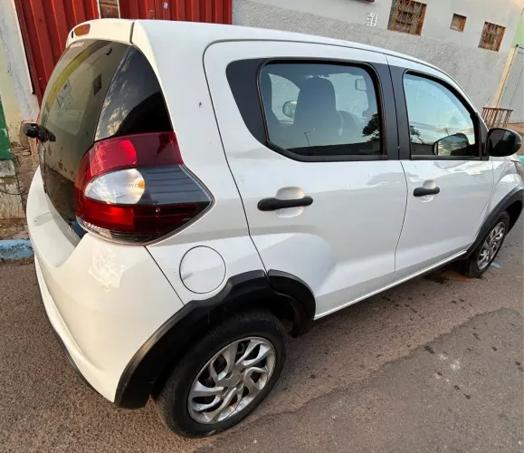 Fiat Mobi Like 1.0 Fire Flex 5P. 2021