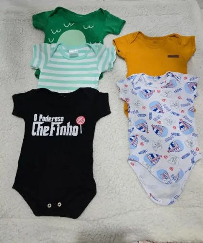 Roupas de bebê menino no tamanho M em perfeito estado!