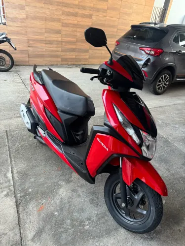 Moto elite Honda 125 automática