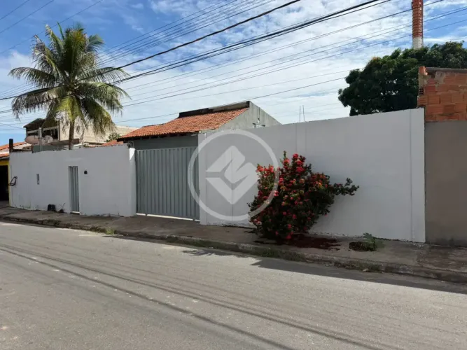 #Vende-se ampla casa no Jardim Imperial II , com 04 quartos sendo 01 suíte , área construí