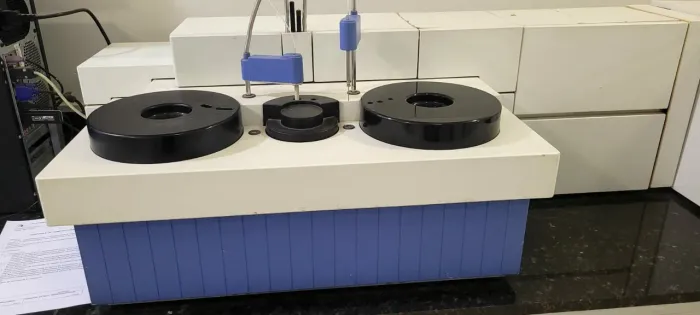 Vendo Analisador de Bioquímica Selecta 2 Automático, aparelho funcionando!