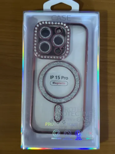 Capinha MagSafe Strass com Brilho iPhone 15 Pro