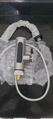 Torneira de cozinha Elétrica 220v Nova