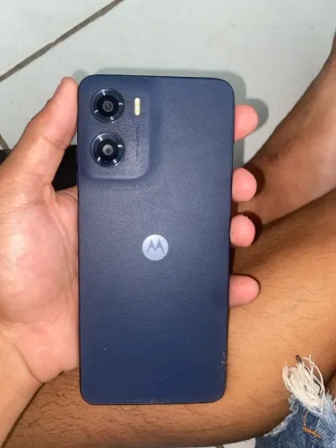 moto g05 usado,tela rachada frontal, sem documento mais não é e nem foi roubado.
