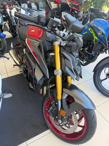 ? SUZUKI GSX-S1000 ? NÃO É APENAS UMA MOTO. É UMA EXPERIÊNCIA! ?