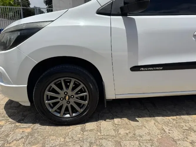 Chevrolet Spin Advantage 1.8 8V Econo.flex 5P Aut. 2015