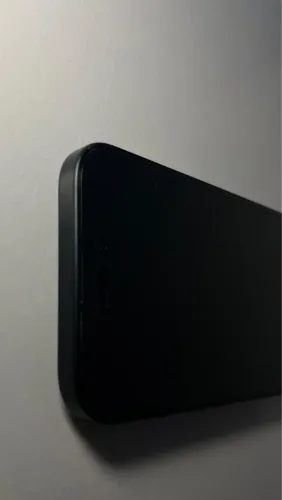 iPhone 16 preto 128GB