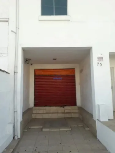 ALUGA-SE EXCELENTE GALPÃO PARA DEPÓSITO