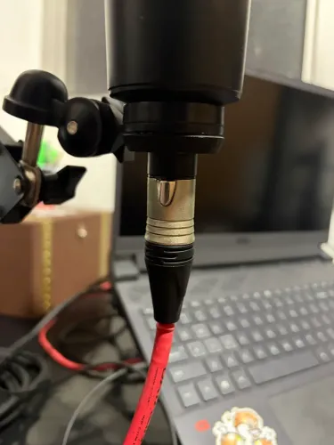 Microfone AT2020 Com cabo XRL