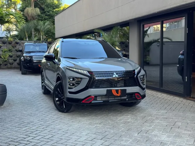 Mitsubishi Eclipse Cross HPE Black 1.5 16V 165cv Aut. 2026