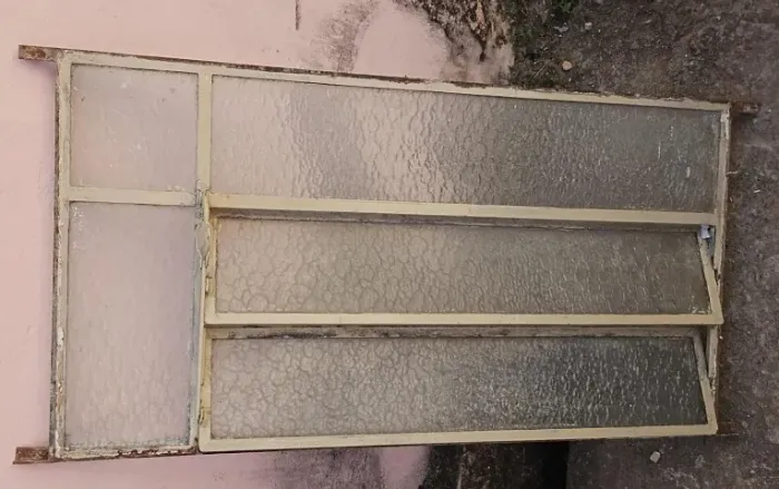 JANELA DE VIDRO 58 X 110