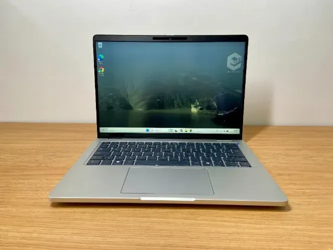 DELL PRO 14 TOUCH CORE ULTRA 7 32GB 512GB SSD 14P FHD+