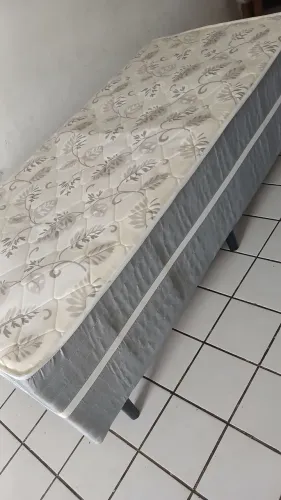 Cama solteiro