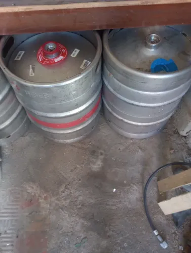 Vendo barril de chopp liso